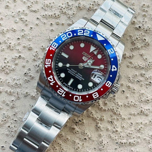 Seiko GMT Mod - Picture 2 of 3